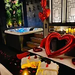 50 Nuances Zen Experience Sensorielle & Moment Suspendu (adults Only) شقة Lagrace-Dieu